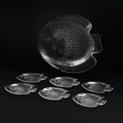 large arcoroc fish plate with 6 small fish shaped plates